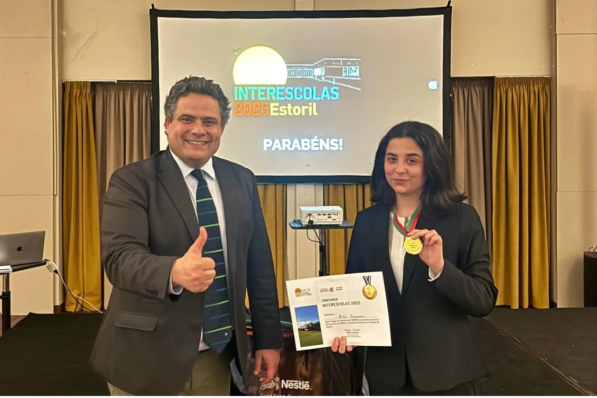 Alunos da Escola de Hotelaria e Turismo do Oeste conquistam duas medalhas de Ouro e uma medalha de Prata no Concurso Nacional Interescolas.