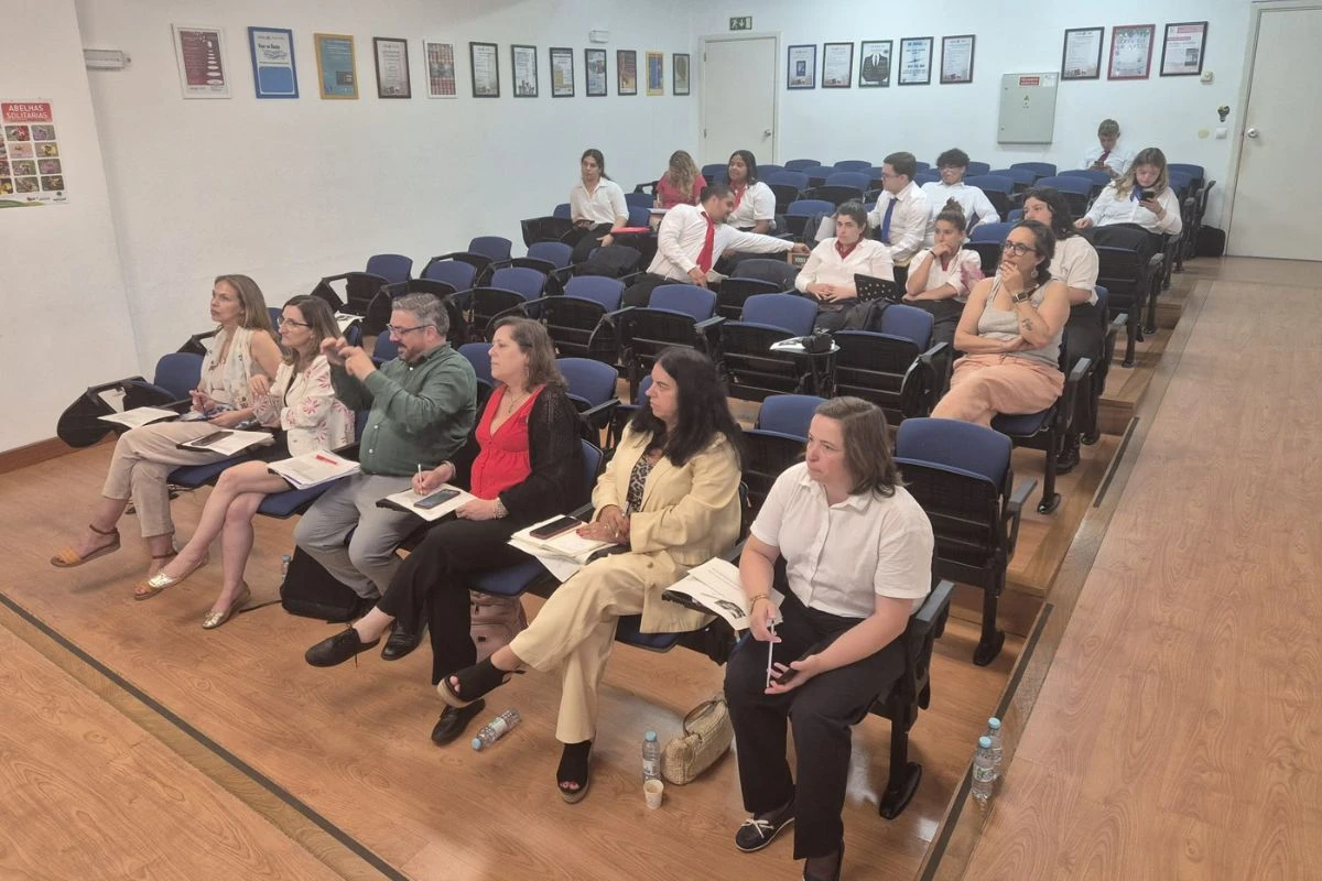 Alunos finalistas da Escola de Hotelaria e Turismo do Oeste apresentam projetos criativos nas Provas de Avaliação em Turismo