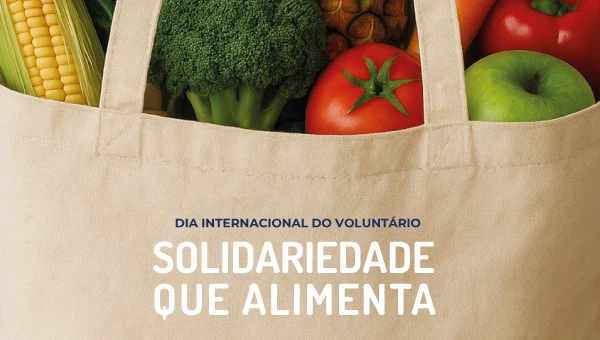 Estudantes da Escola de Hotelaria e Turismo de Lisboa distribuem refeições a pessoas em situação de sem-abrigo