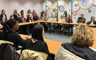 Visita à Exposição "O Turismo é Feito de Pessoas" reúne estudantes, fotógrafo e equipa do TP no Campus XXI