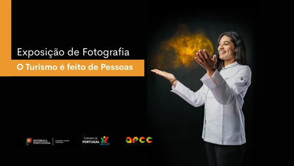 Alunos da EHTL na exposição “O Turismo é Feito de Pessoas”