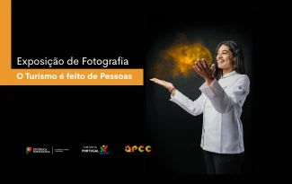 Alunos da EHTL na exposição “O Turismo é Feito de Pessoas”