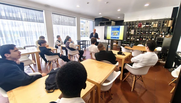 Somos Escola: um projeto para uma Happy School