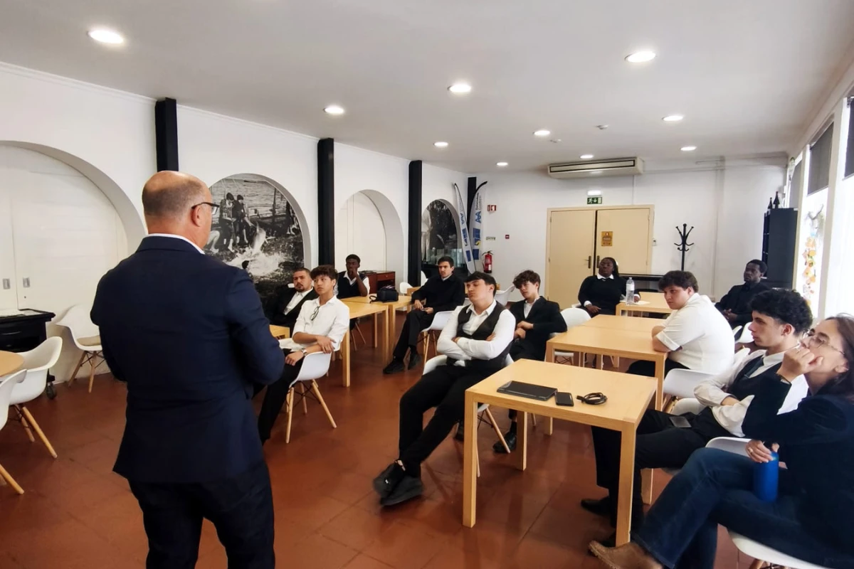 Somos Escola: um projeto para uma Happy School