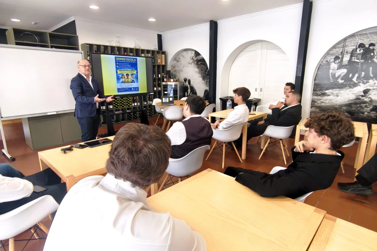 Somos Escola: um projeto para uma Happy School