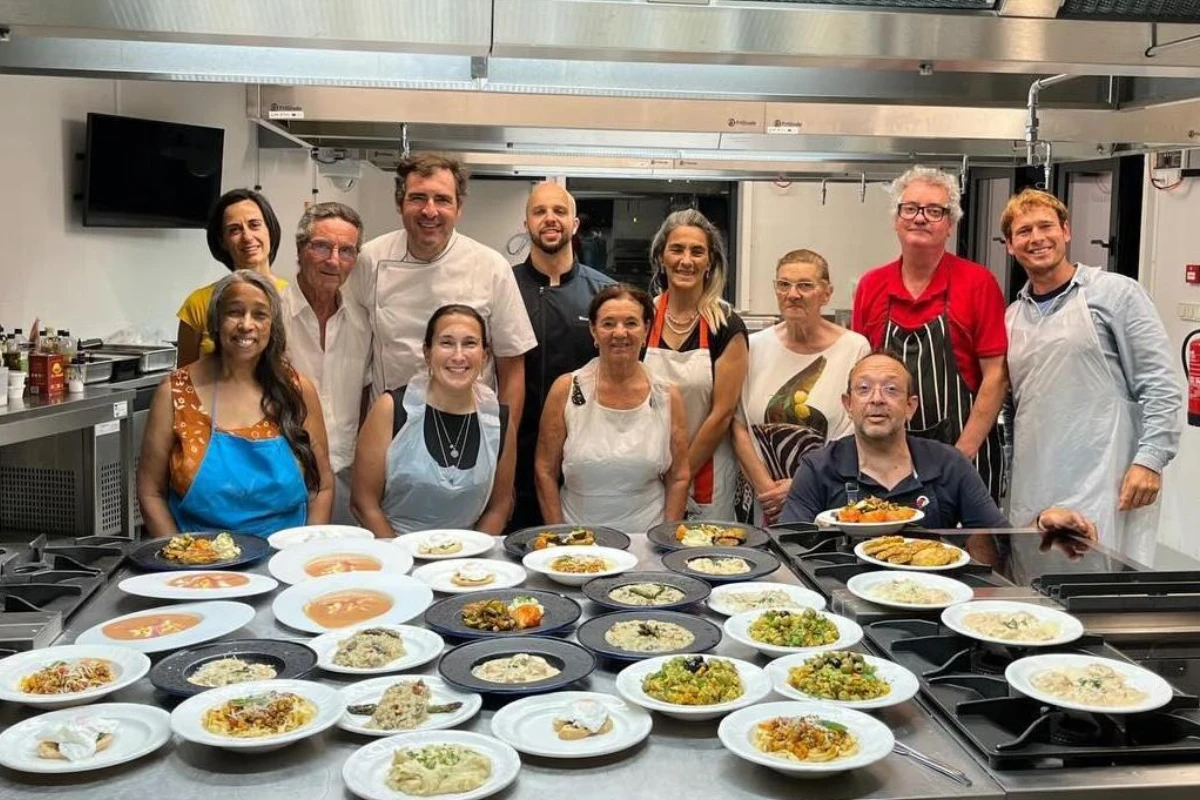 "Formação para Todos" leva novas competências em cozinha e bar à comunidade