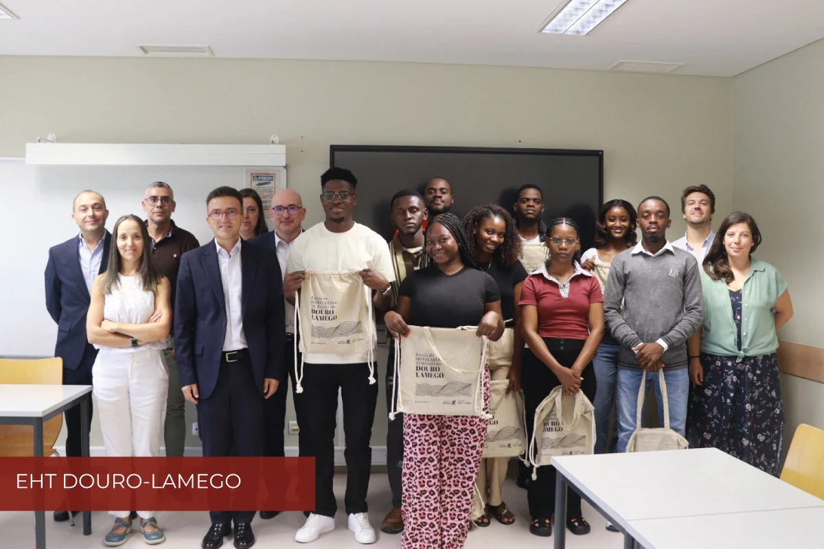 Formação Técnica Especializada de Estudantes Angolanos 2026/2027