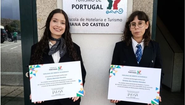 Excelência Académica distingue alunas da EHT Viana do Castelo
