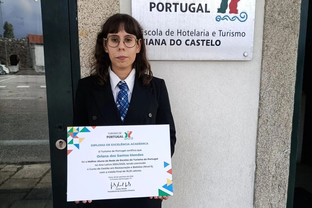 Excelência Académica distingue alunas da EHT Viana do Castelo